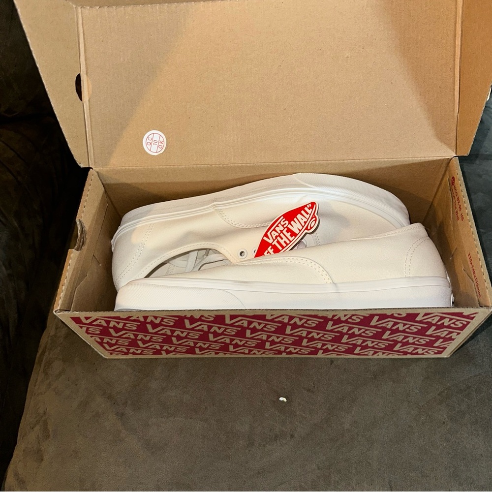 Vans True White Skate Shoes